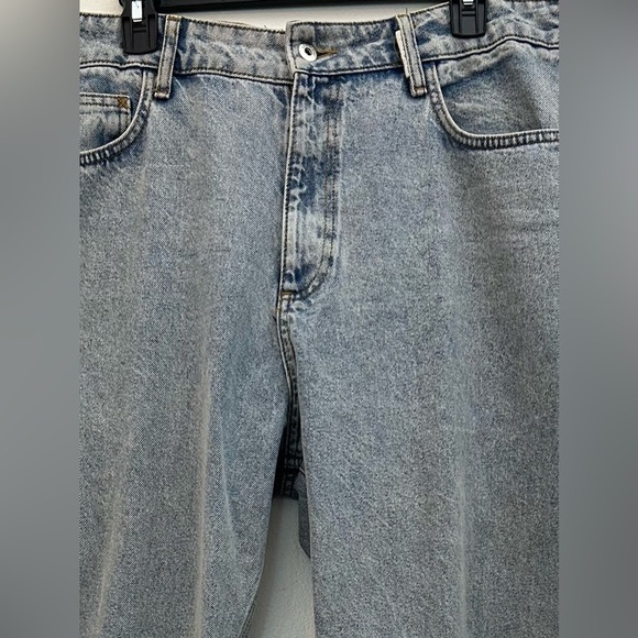 ASOS Collusion x005 Straight Leg Light Mineral Blue Wash Mom Jeans - Picture 3 of 12